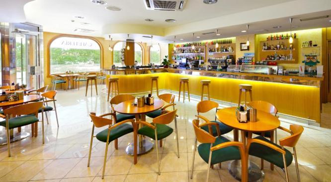 Hotel Florida Arteixo Zewnętrze zdjęcie