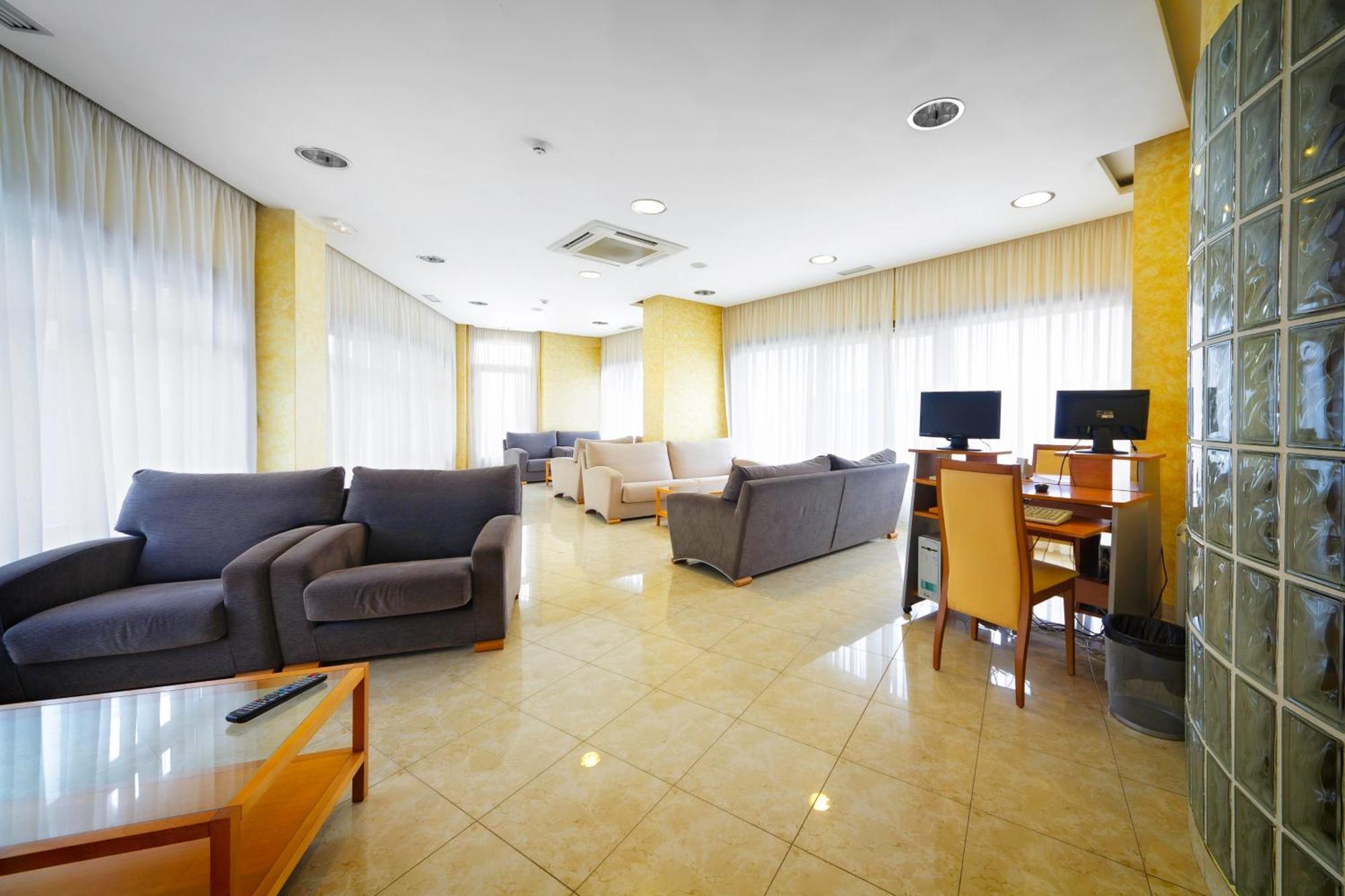 Hotel Florida Arteixo Zewnętrze zdjęcie